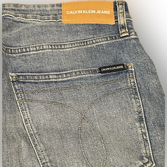 Calvin Klein men jeans. Blue denim size 32 us skinny fit. 98% cotton 2% elastane - Picture 4 of 5